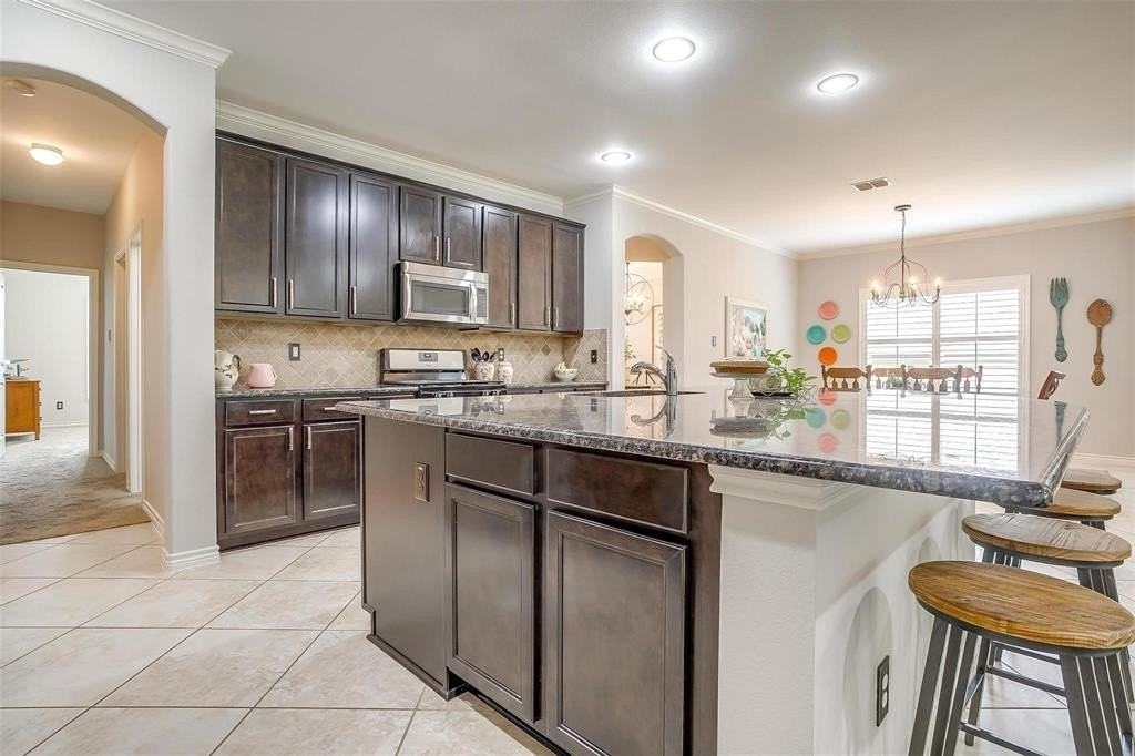 13704 Southern Oaks Dr - Photo 6 of 39