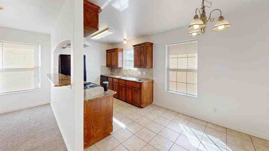 8133 Elvis Ct - Photo 4 of 22