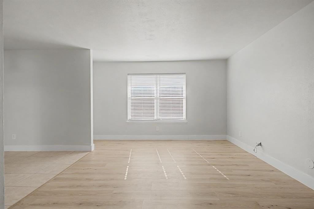 8095 Meadow Rd #236 - Photo 6 of 26