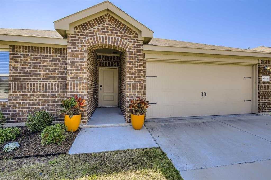 2940 Goodrich St - Photo 4 of 29