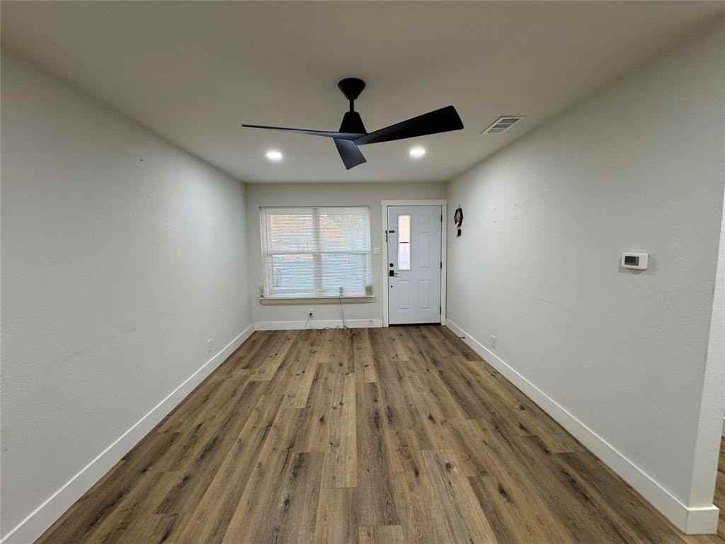 413 Sw 14th St - Photo 3 of 11