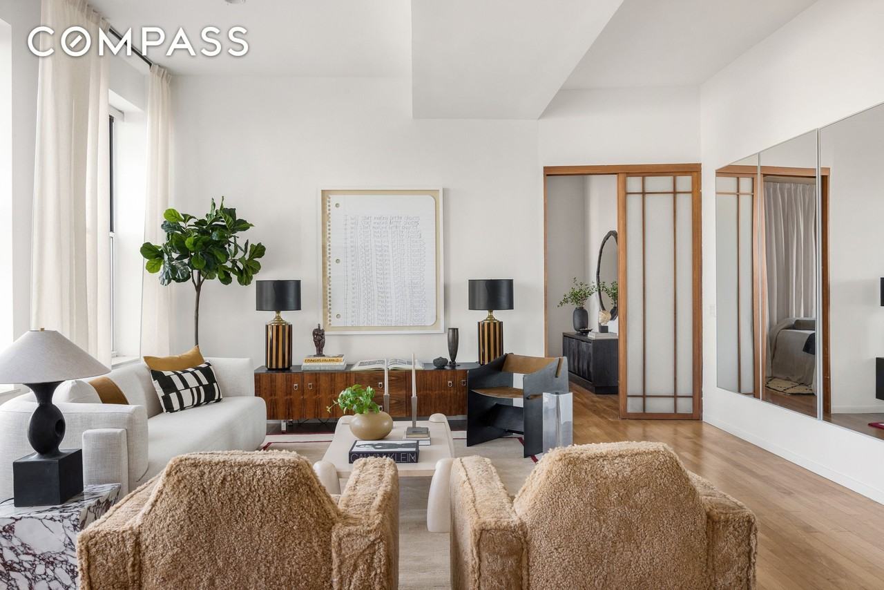 175 E Broadway #7A - Photo 4 of 24