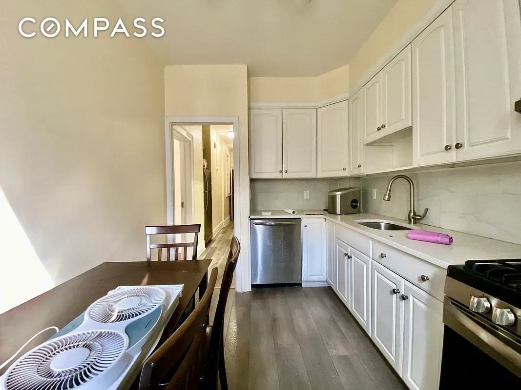 528 81st St #2 - Photo 7 of 12