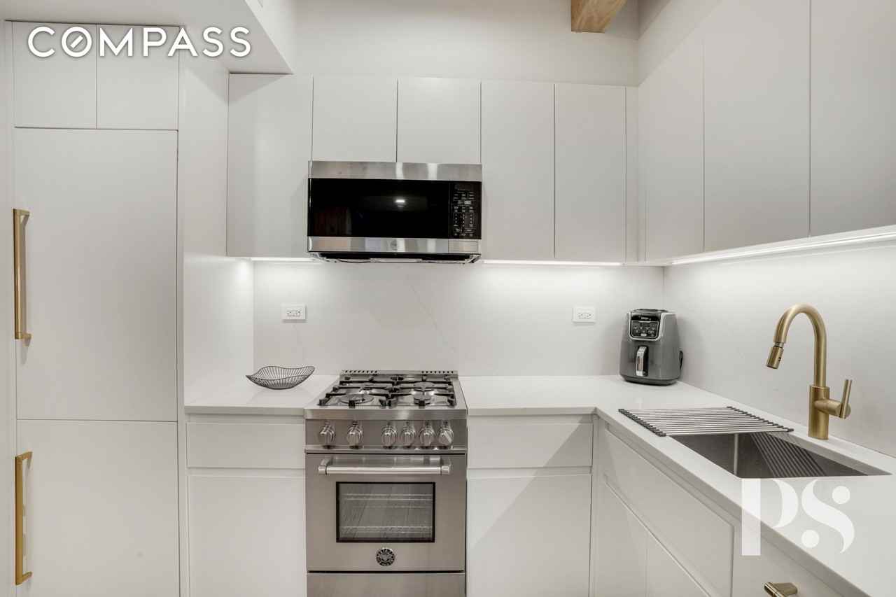 120 Java St #1B - Photo 2 of 11