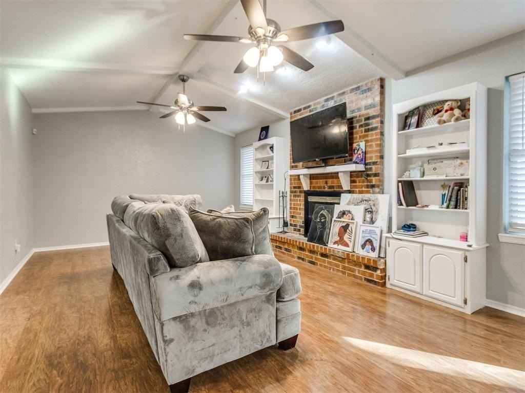 4124 Overland Dr - Photo 2 of 24