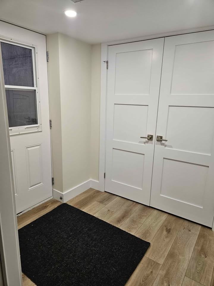 240 Bridgeport Road East - Photo 5 of 18