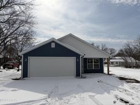 123 W Daugherty St - Photo 1 of 1