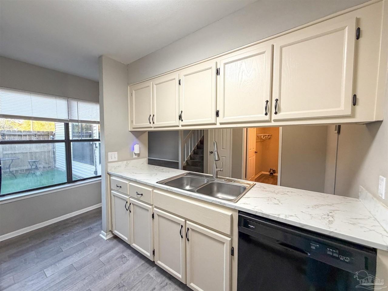 2301 W Michigan Ave Apt 8 #8 - Photo 7 of 17