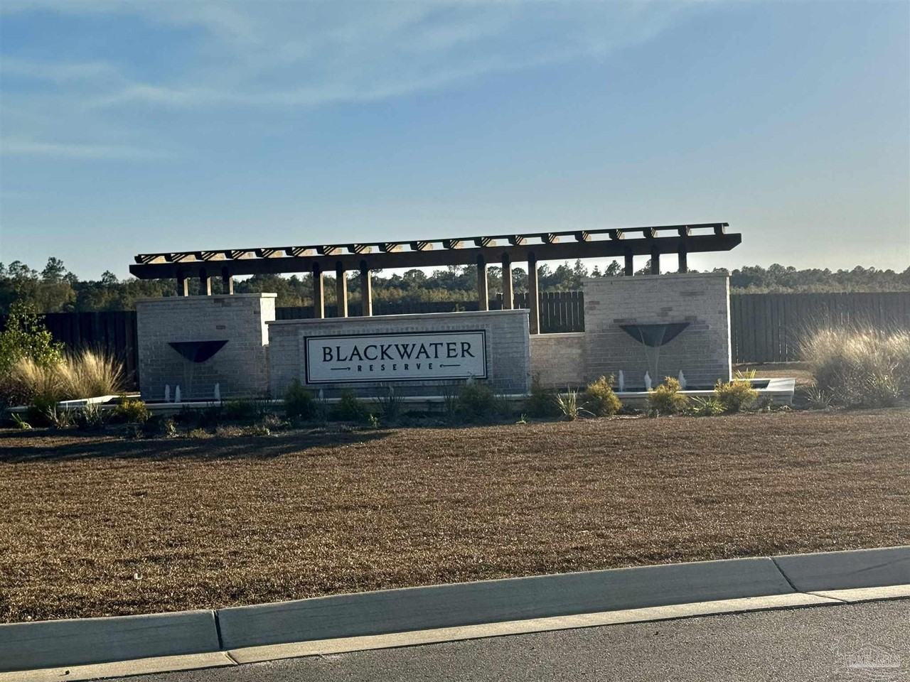 8057 Fir Tree Dr - Photo 2 of 30