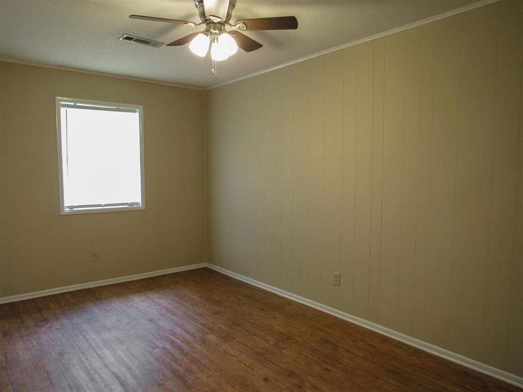 Apt #7 Sorority Hill 610 Elm Street - Photo 5 of 6