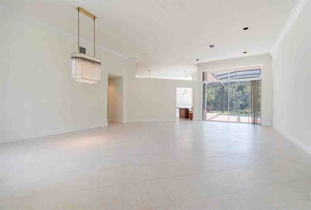 474 Stonemont Dr - Photo 6 of 44