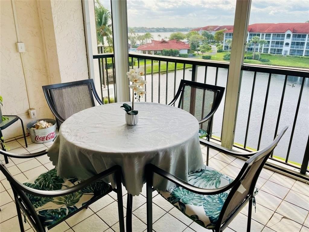 7030 Half Moon Cir - Photo 6 of 44