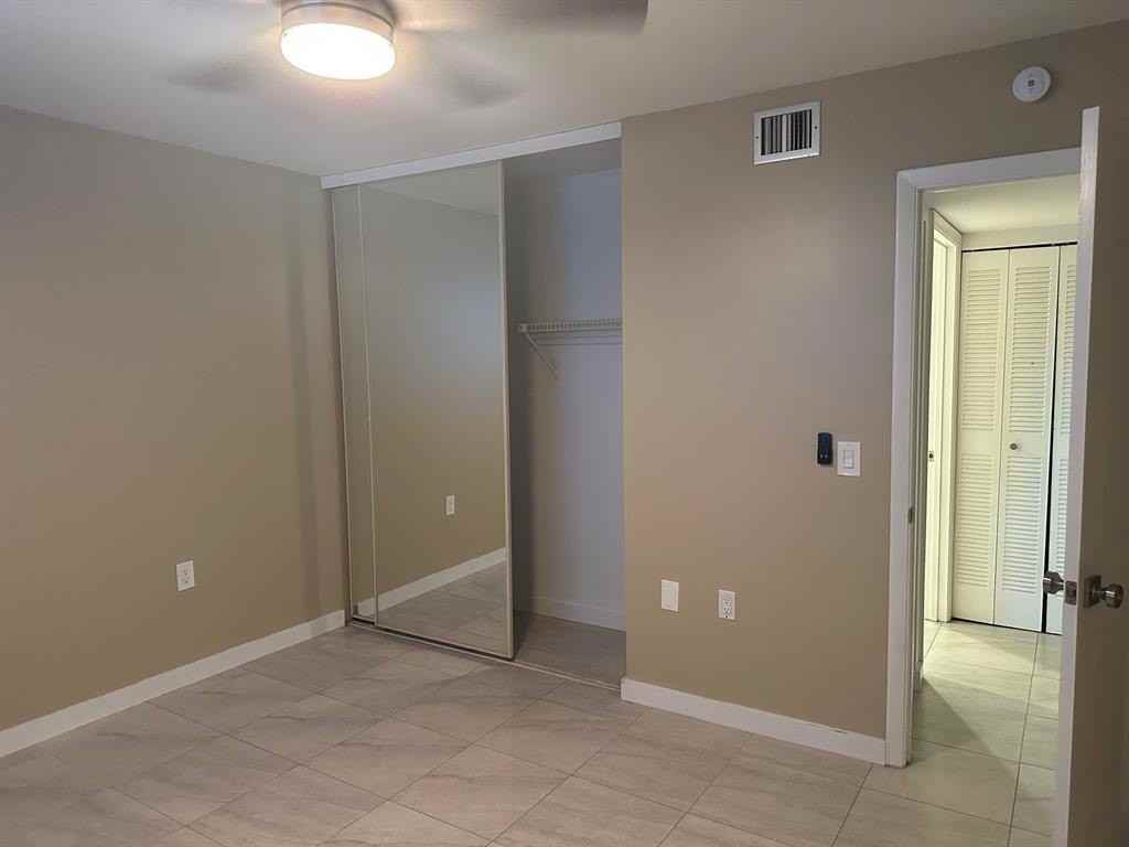 1717 Whitehall Dr #201 - Photo 7 of 28