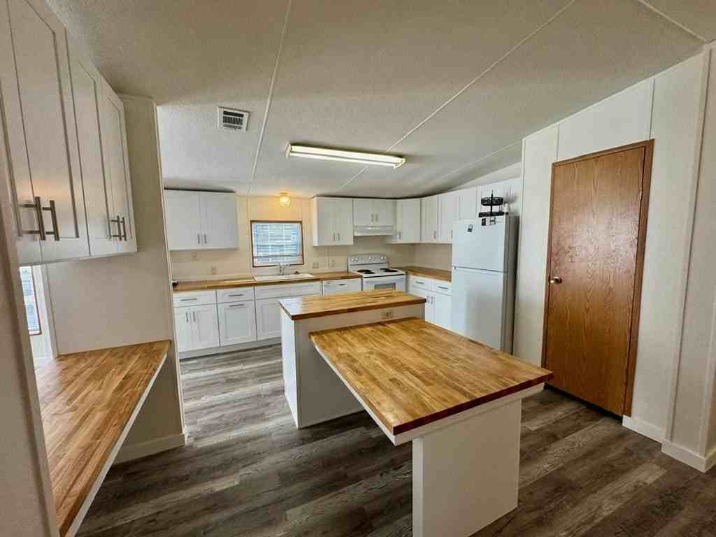 141 Bodie Lister Rd - Photo 6 of 28