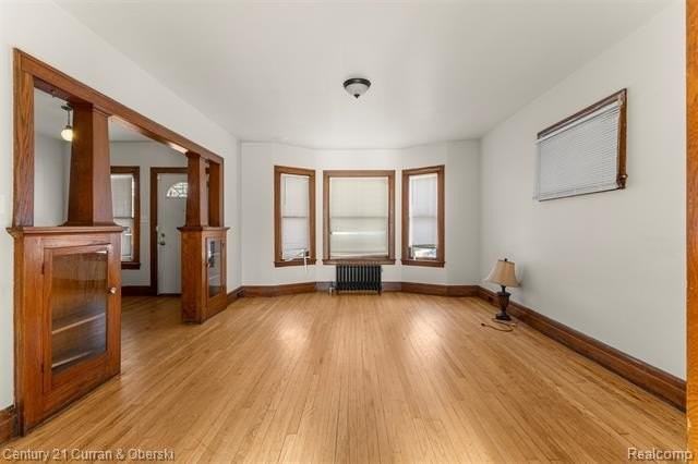 7737 Senator St - Photo 7 of 28