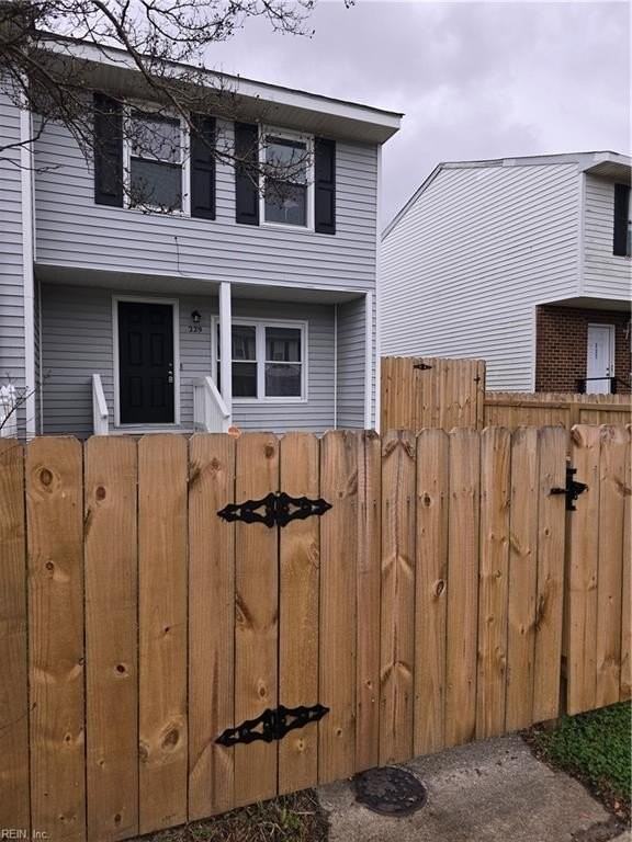 229 Greenbrier Ave - Photo 3 of 26