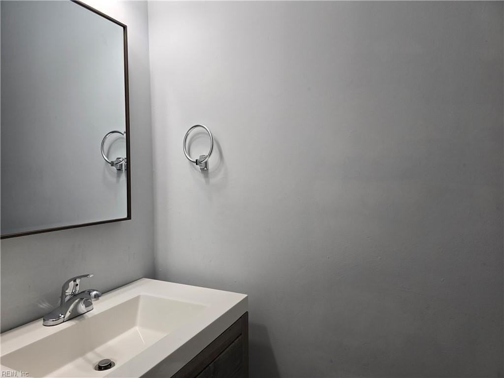 229 Greenbrier Ave - Photo 7 of 26