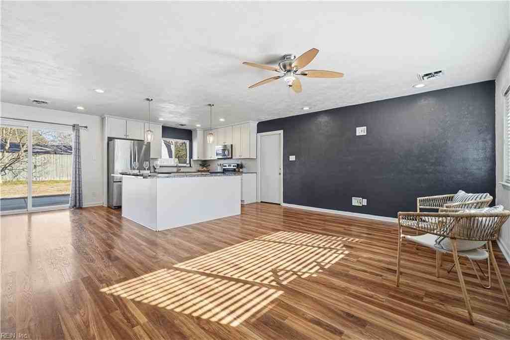 3516 Victoria Dr - Photo 3 of 30