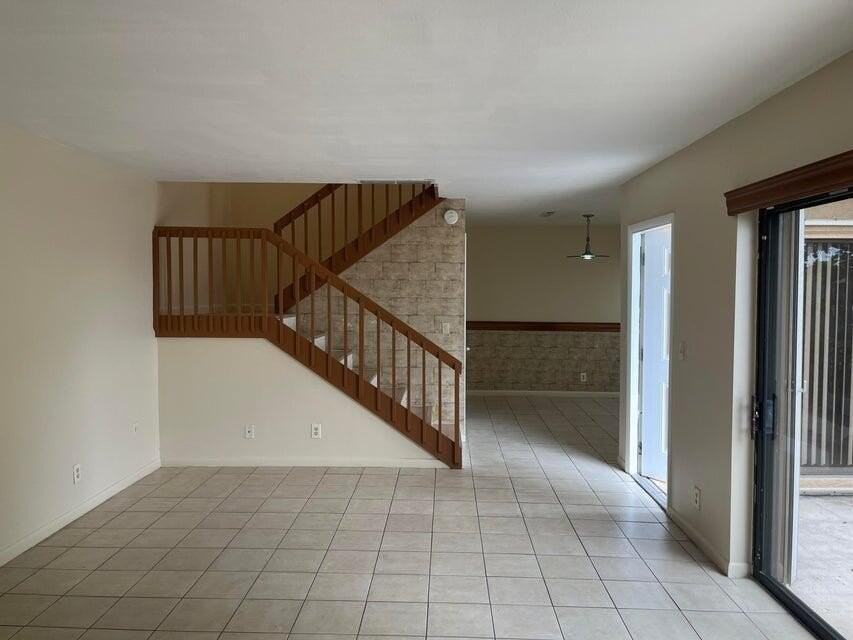 4803 Waterview Cir - Photo 2 of 22