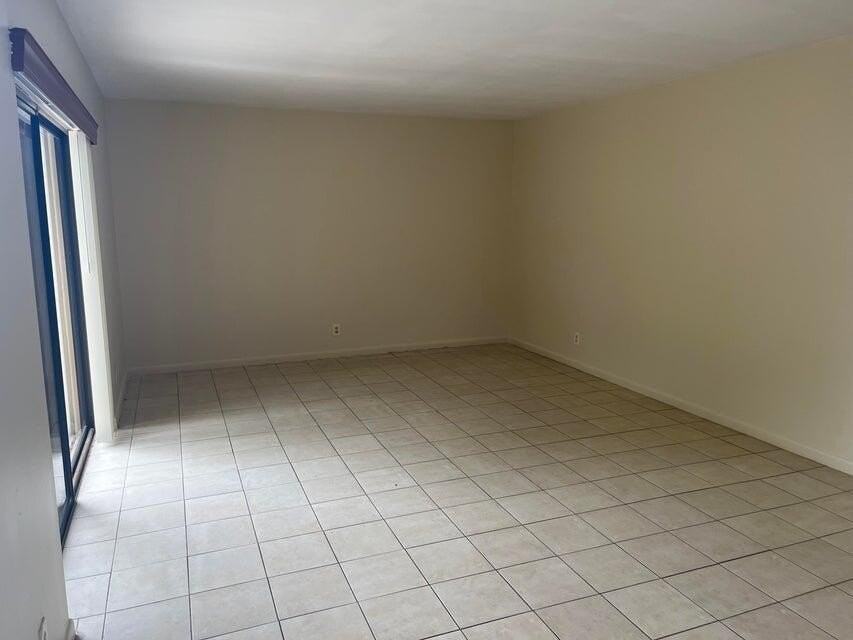 4803 Waterview Cir - Photo 3 of 22