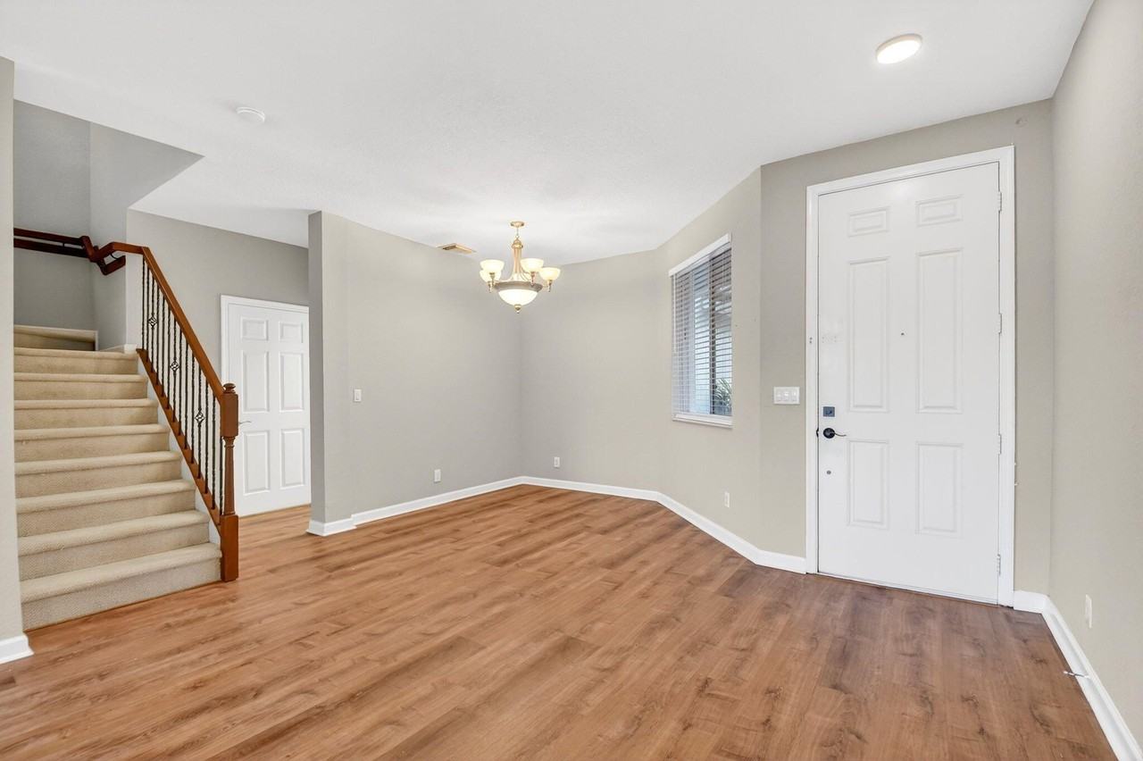 2138 Oakmont Dr - Photo 6 of 50