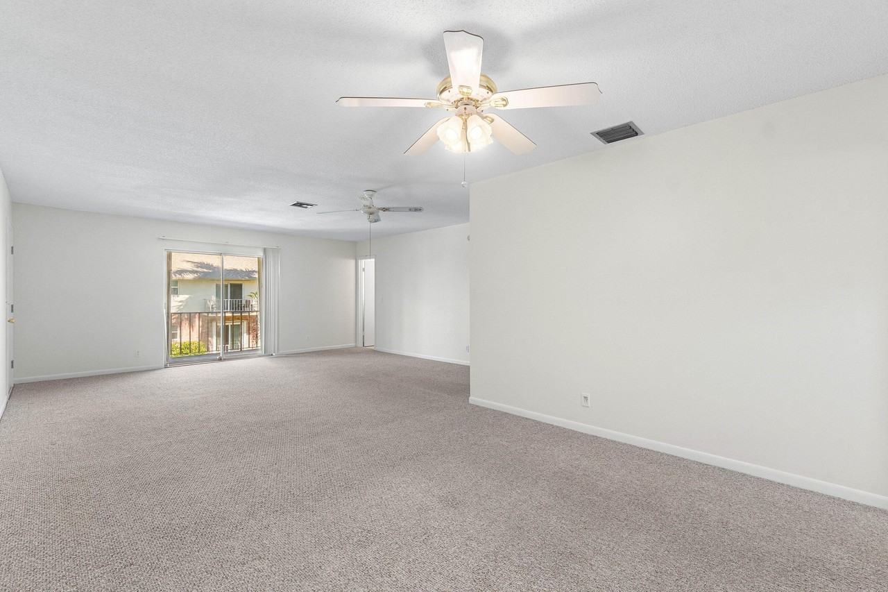 2023 S Seacrest Blvd #C - Photo 7 of 17