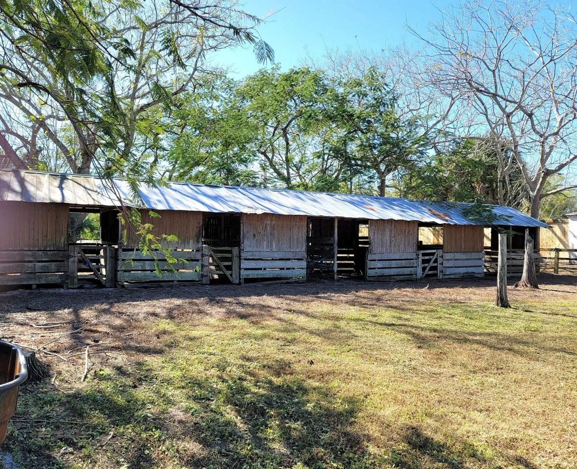 4362 W Midway Rd - Photo 5 of 31