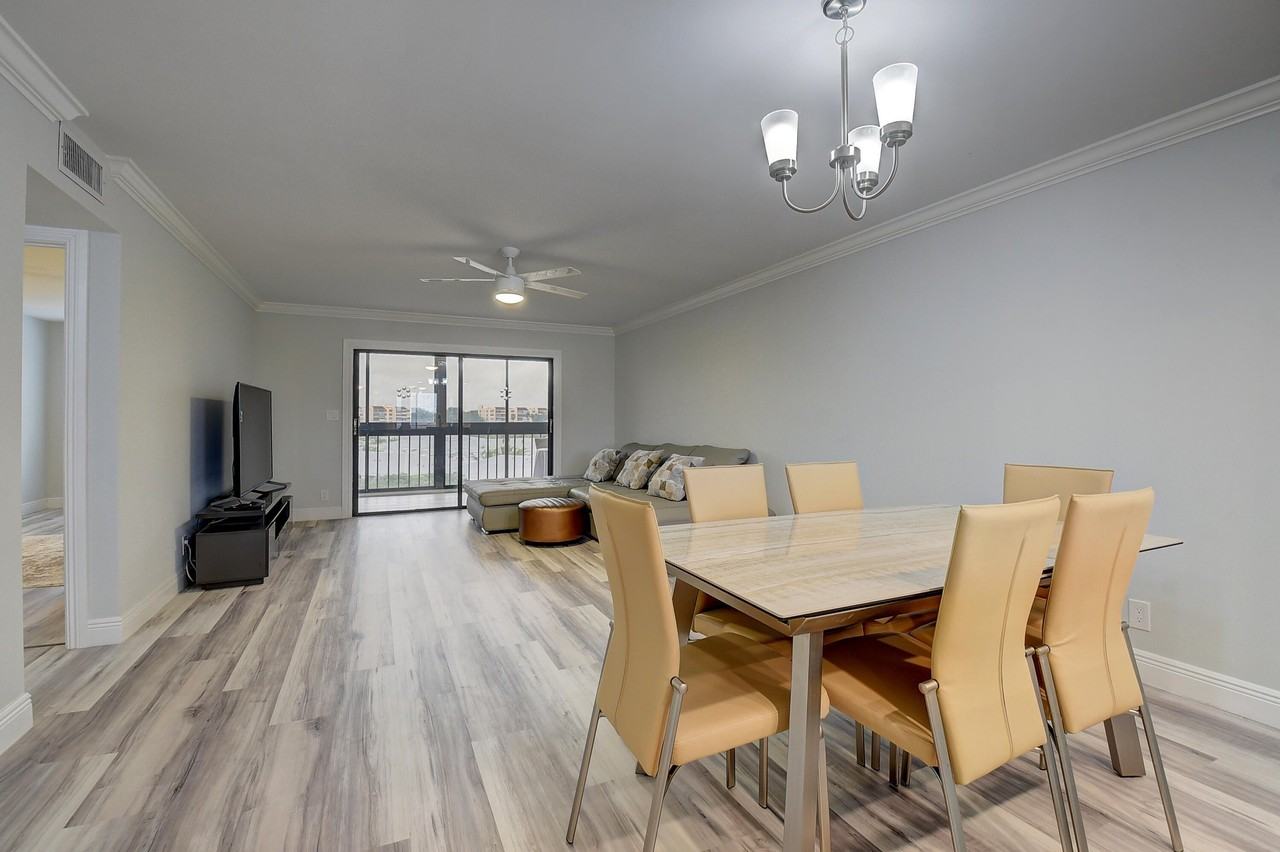 7076 Huntington Ln #507 - Photo 7 of 48