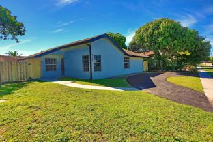 8120 Sw 4th Ct - Photo 1 of 1