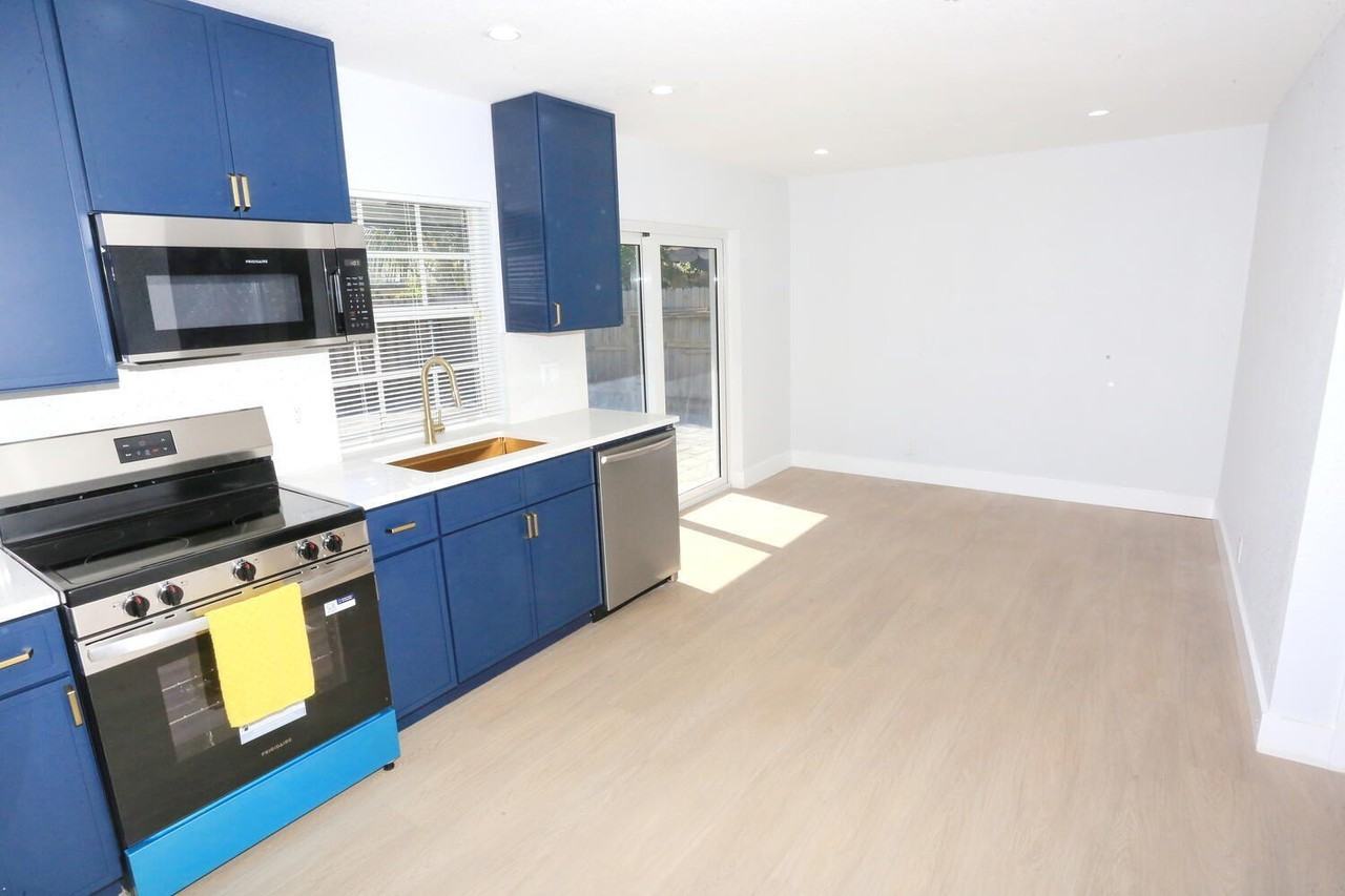 8120 Sw 4th Ct - Photo 5 of 34