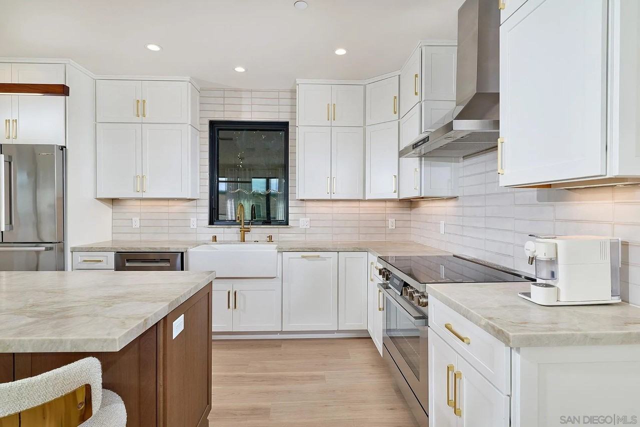 164 Cherry Ave - Photo 6 of 34