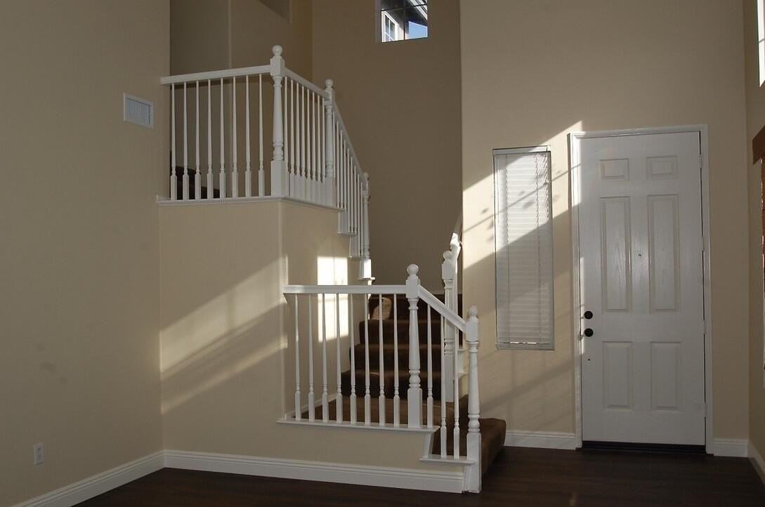 106 W Shoshone St - Photo 2 of 20