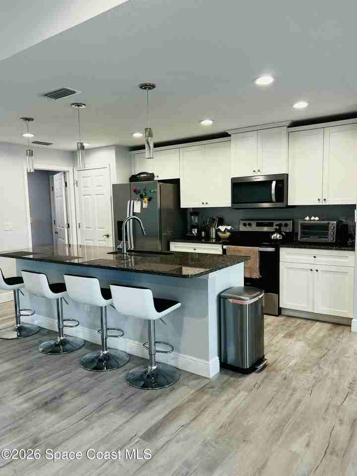 379 Wilton Ave Sw - Photo 6 of 26