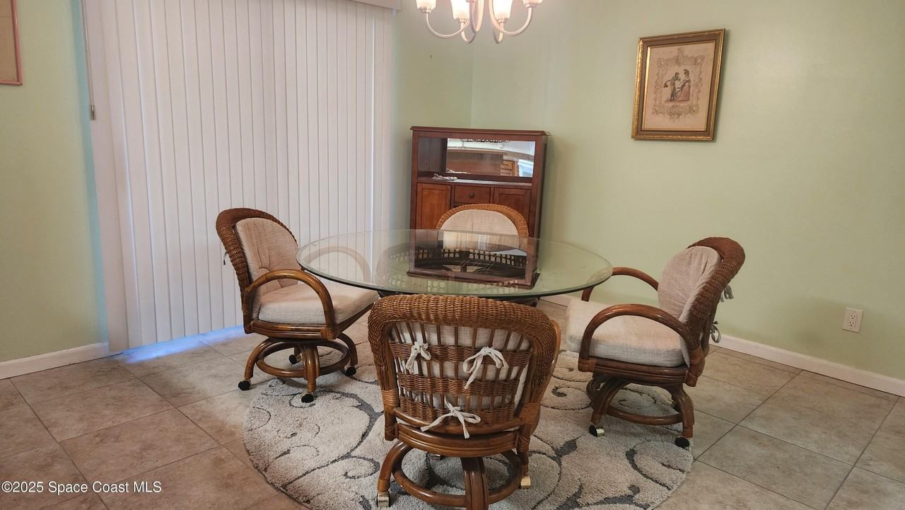 2816 Manor Dr Ne - Photo 5 of 15