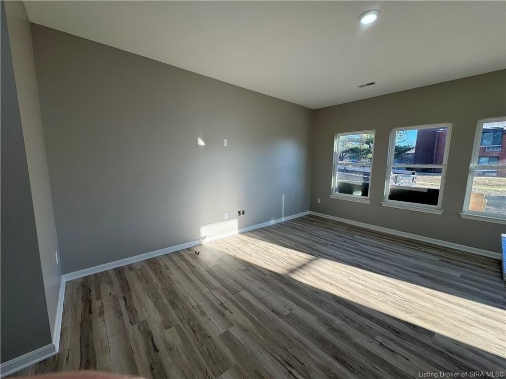 2022 Greentree Blvd - Photo 4 of 36