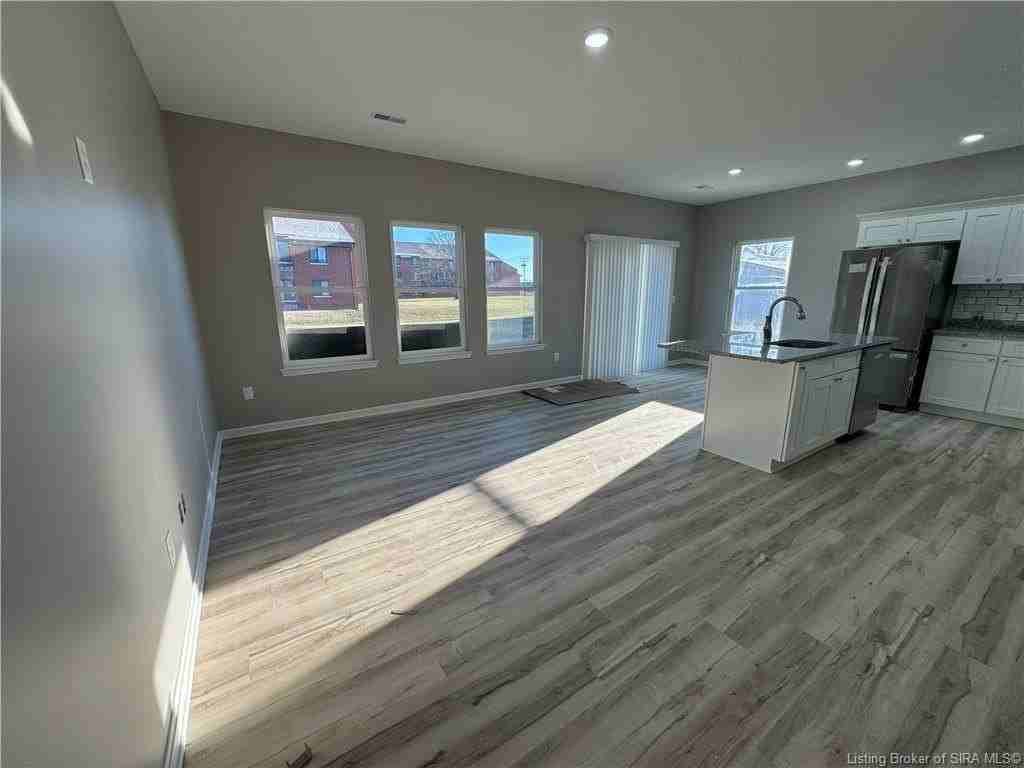 2022 Greentree Blvd - Photo 5 of 36
