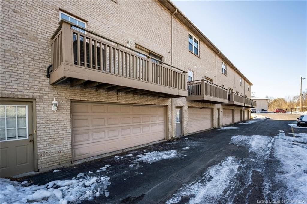 303 Colonial Club Dr - Photo 3 of 24