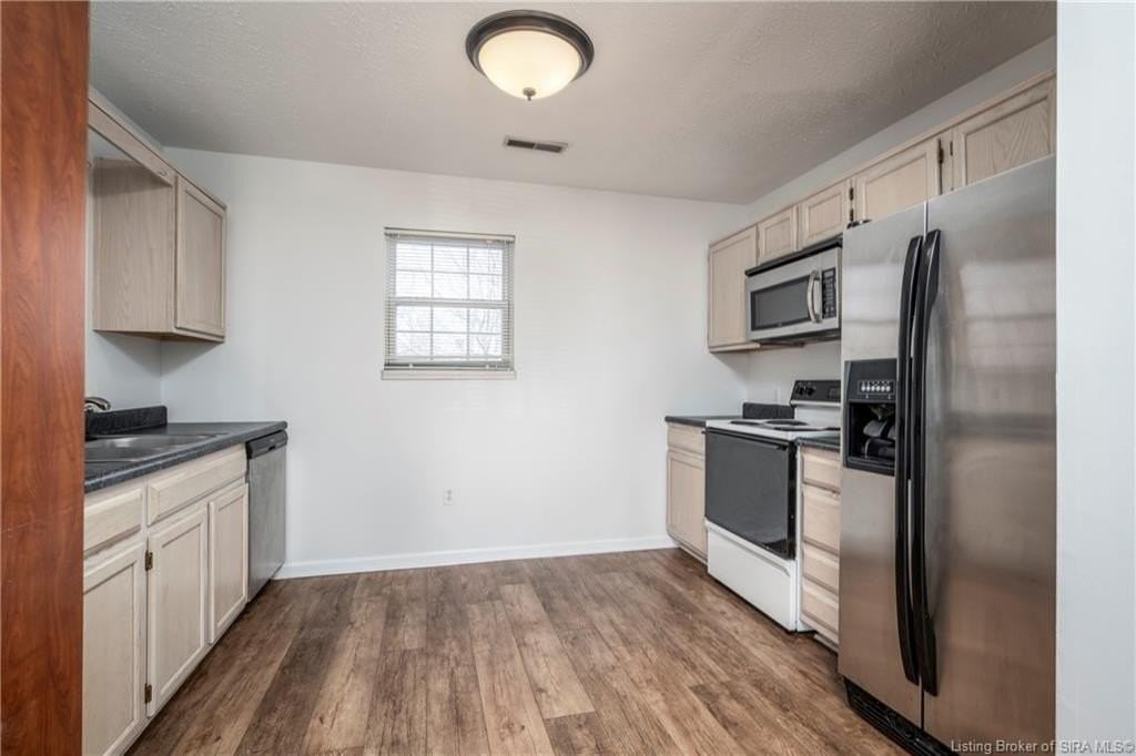 303 Colonial Club Dr - Photo 7 of 24