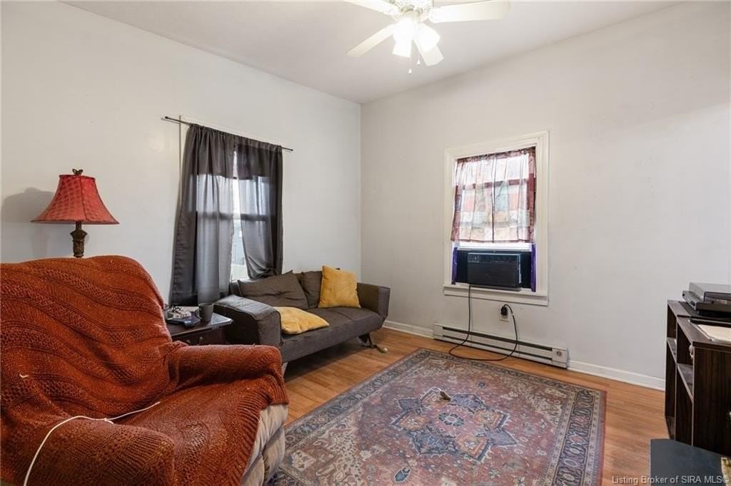 1945 Indiana Ave - Photo 7 of 12