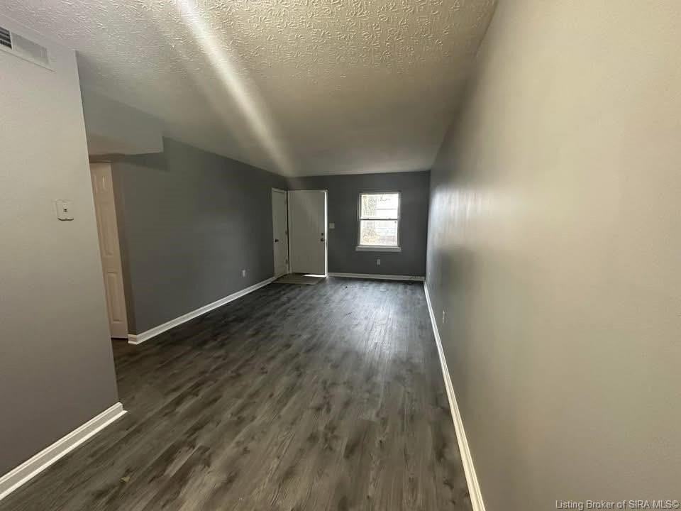 270 N School St - Photo 7 of 9