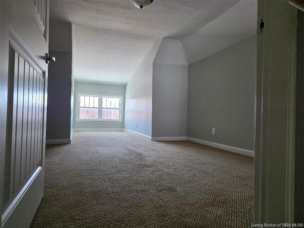 604 N Shelby St - Photo 5 of 11