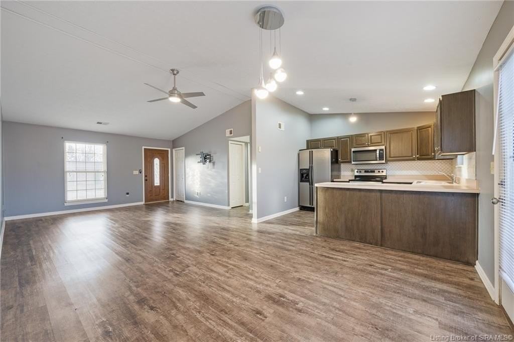 120 Hodge St - Photo 3 of 10