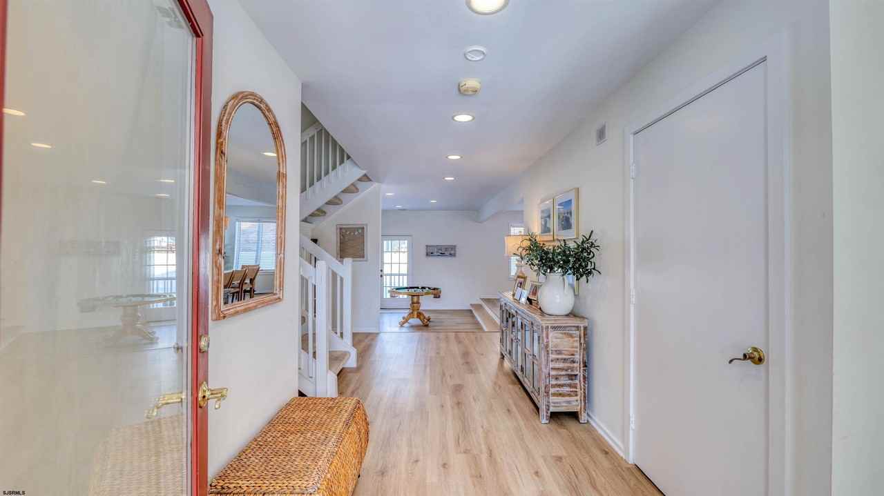 6 Brunswick Ct - Photo 3 of 42