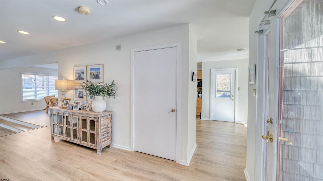 6 Brunswick Ct - Photo 4 of 42