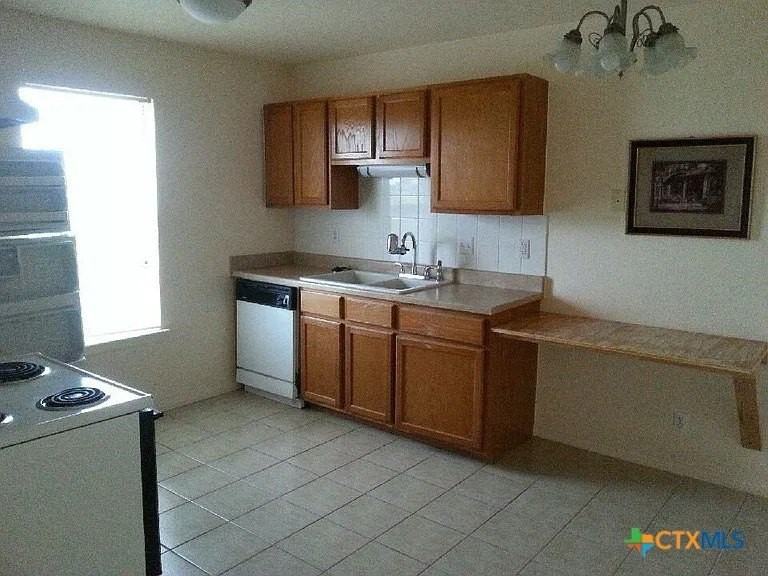 508 Alpine St - Photo 3 of 8