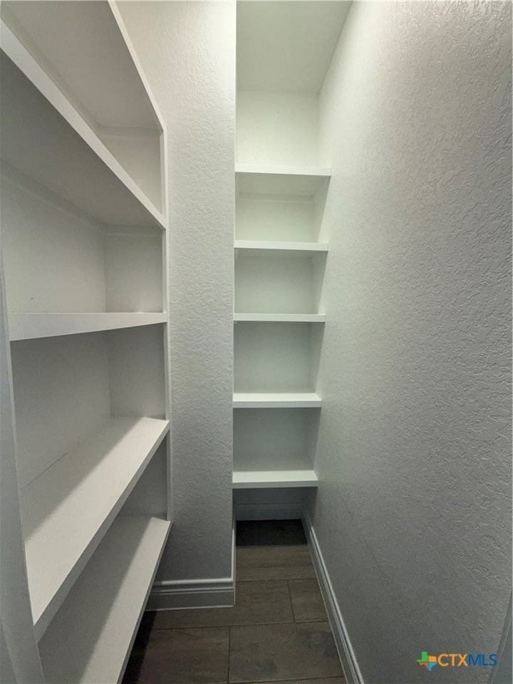 259 Bodensee Pl - Photo 7 of 18