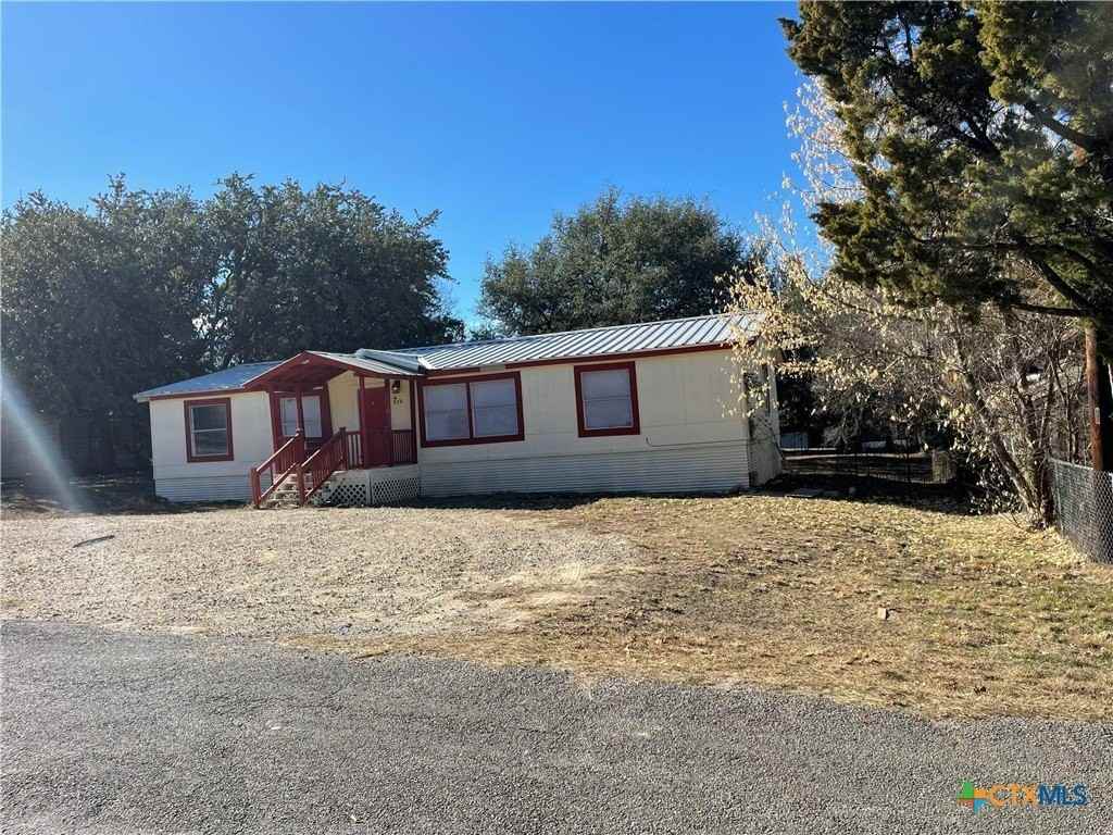 519 Royal Oak Dr - Photo 3 of 6