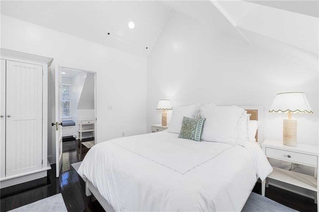 8 Brenton Rd Unit 3 #3 - Photo 4 of 21