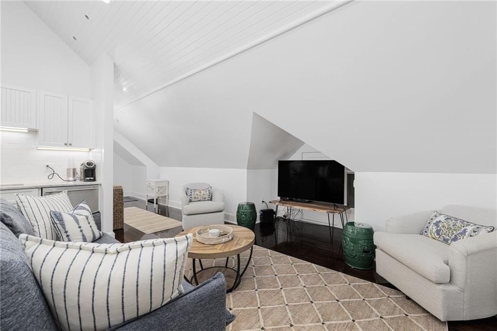 8 Brenton Rd Unit 3 #3 - Photo 7 of 21