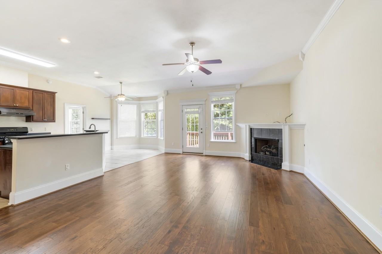 5633 Tecumseh Dr - Photo 6 of 31